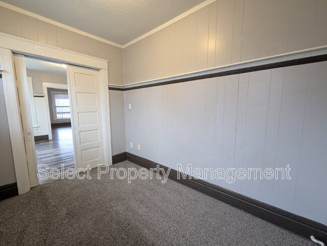 Building Photo - 345 W Williams St