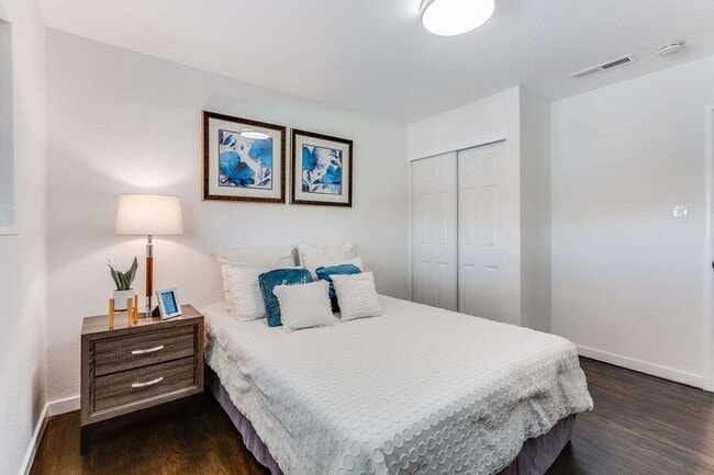 Building Photo - 36182 Magellan Dr