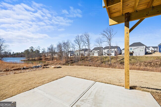 Building Photo - 72 Clear Lk Pkwy