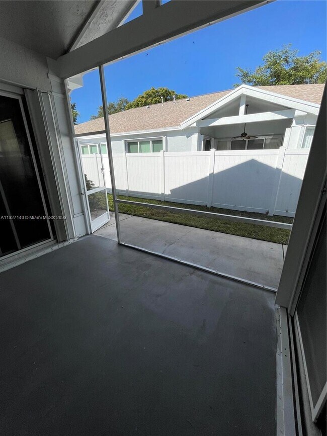 Building Photo - 5893 Plum Harbor Cir