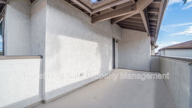 Building Photo - 10291 Bell Gardens Dr