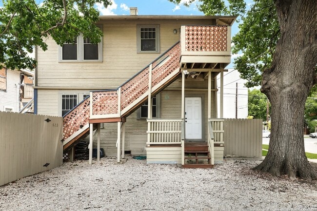 Building Photo - 903 E Euclid Ave