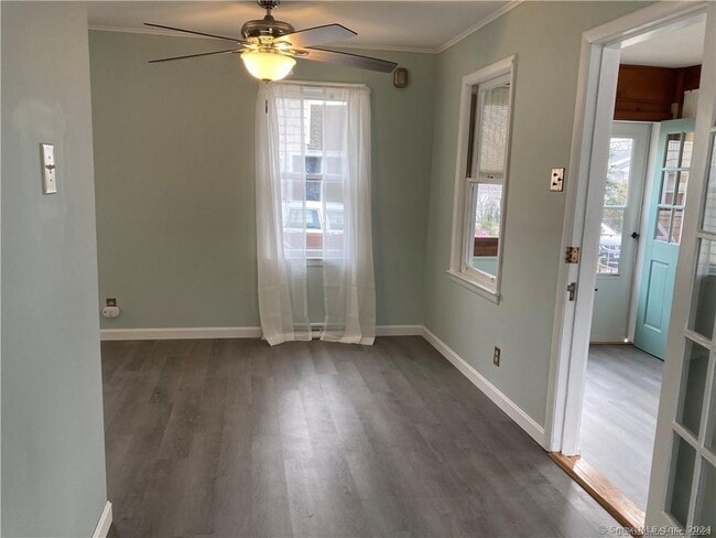 Building Photo - 31 Daggett St