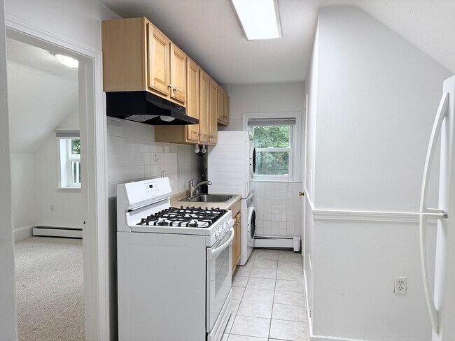 Building Photo - 45 Emmett Ave