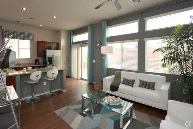 Entertain - Casitas at San Marcos