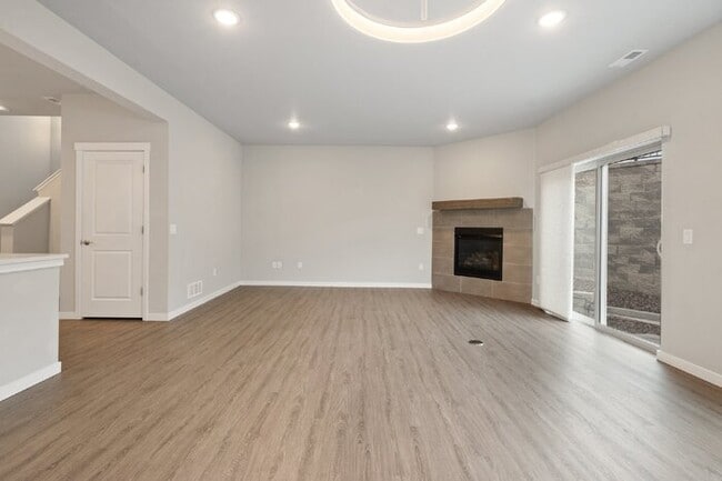 Building Photo - Sophisticated End-Unit Living Close to USAFA & Peterson — January Rent Free