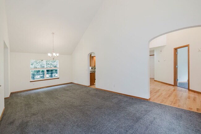 Building Photo - 6492 Wexford Ave SW