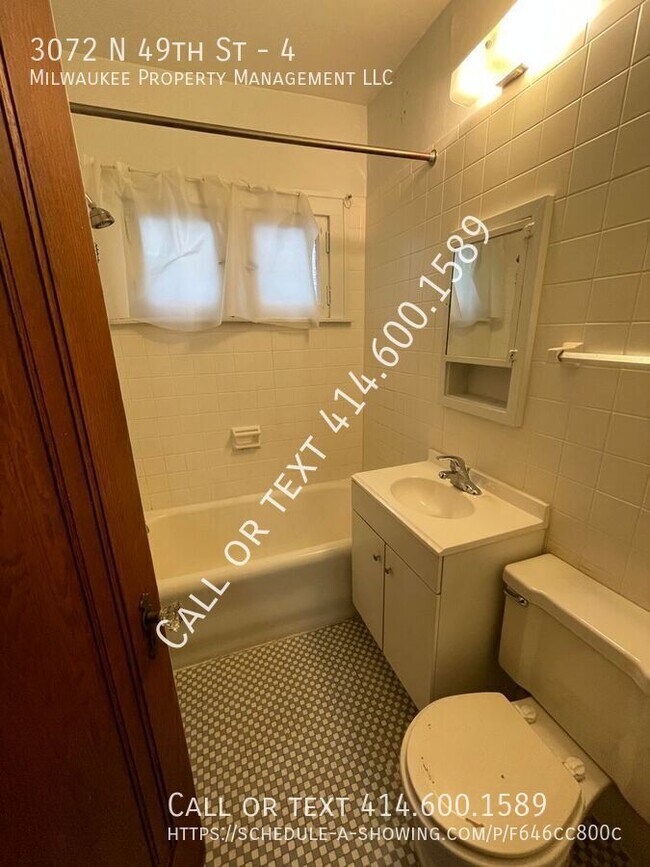 Building Photo - 3072 N 49th St