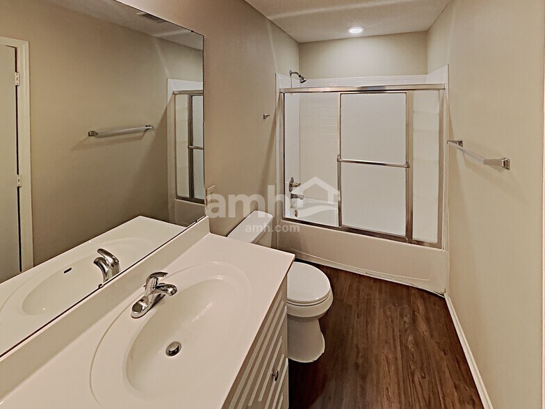 Building Photo - 8319 Tavern Pt