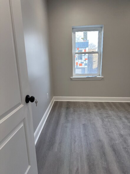 Building Photo - 3034 N 22nd St