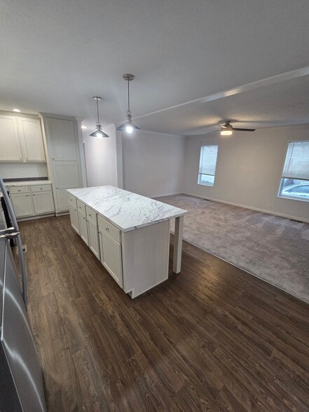 Building Photo - 55 Hickory Ln