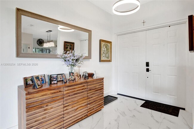 Building Photo - 7616 Elm Ridge Dr