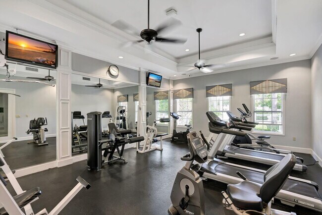 Building Photo - 275 Murcia Dr