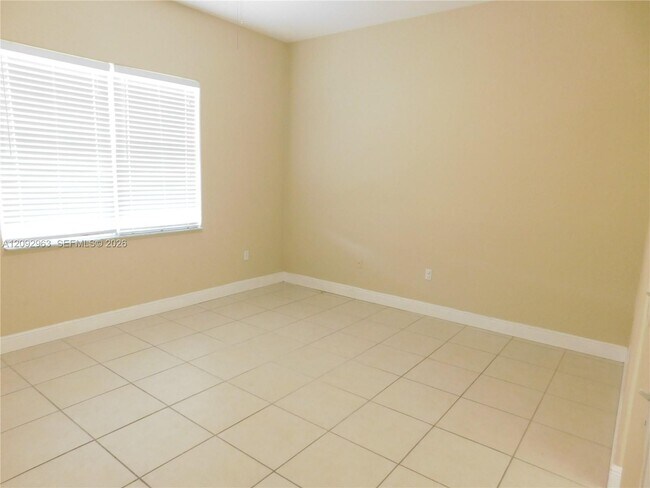 Building Photo - 21800 SW 184th Pl