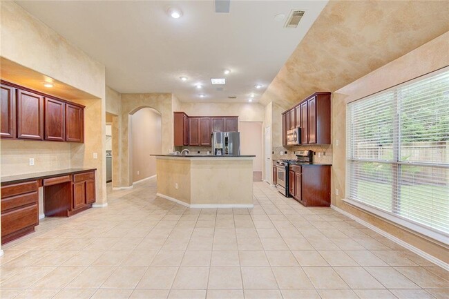 Building Photo - Shady Springs Court, Pearland, TX 77584 - ...