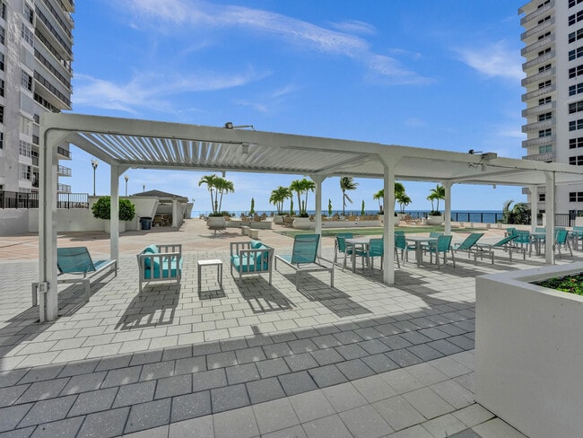 Building Photo - 4280 Galt Ocean Dr