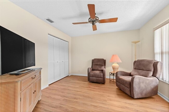 Building Photo - 8515 Lakepoint Ct