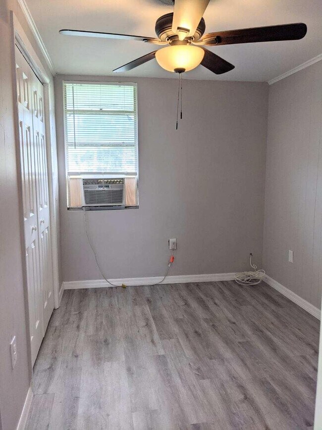 Building Photo - 206 Danley Dr