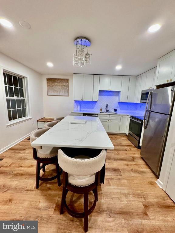 Building Photo - 597 Primus Ct