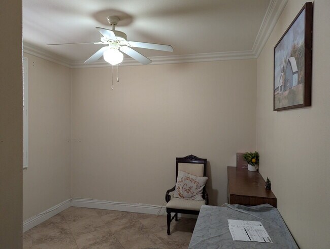 Building Photo - Spacious north Pomona property