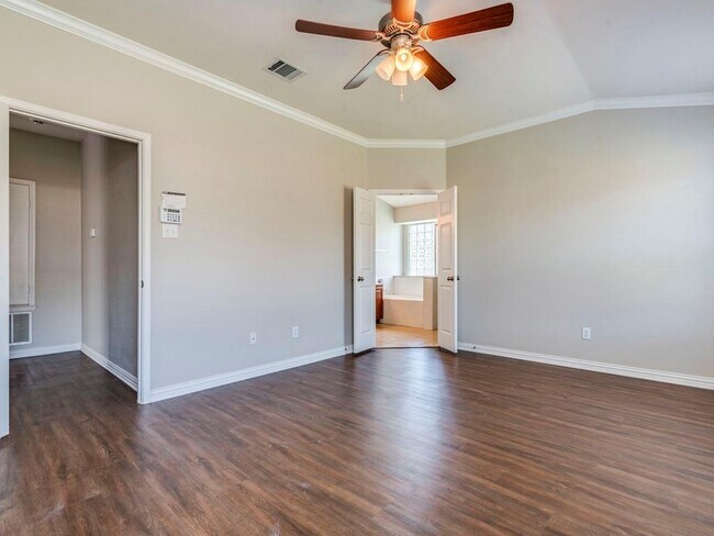 Building Photo - 2294 Garlic Creek Dr