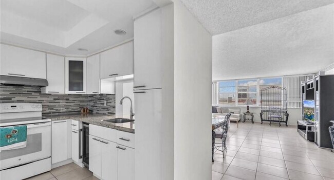 Building Photo - 1160 N Federal Hwy