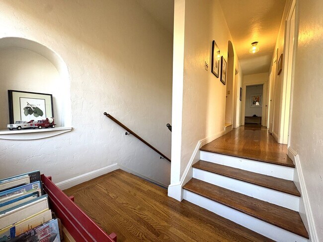 Building Photo - Stunning Home with Loft-Style ADU & Outdoor Amenities