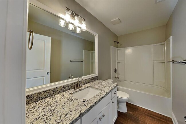 Building Photo - 122 Dynasty Ln