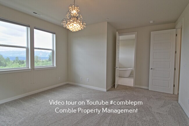 Building Photo - 34418 SE Groshell St