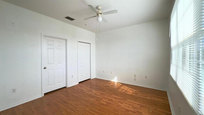 Building Photo - 6413 Astor Village Ave