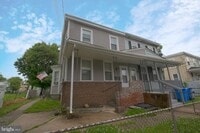 Building Photo - 1012 W 3rd St