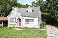 Building Photo - 3430 N Cypress St