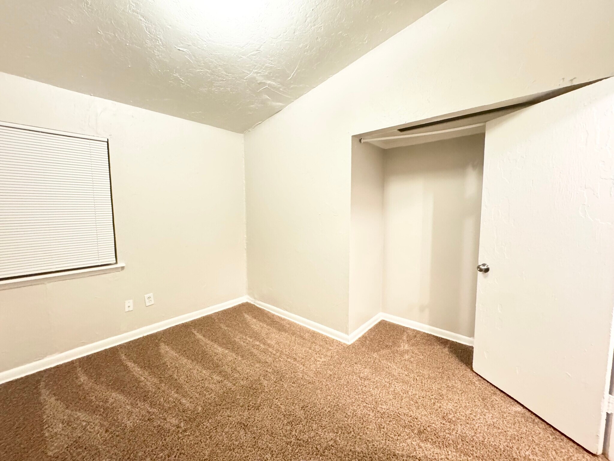 Building Photo - 616 NW 92nd St