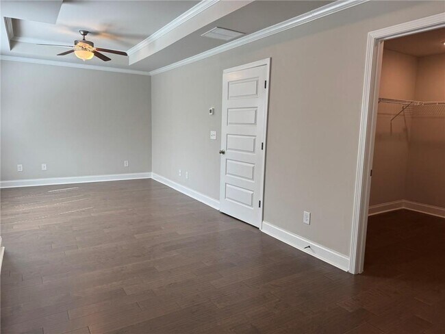 Building Photo - 5750 Rocky Falls Rd