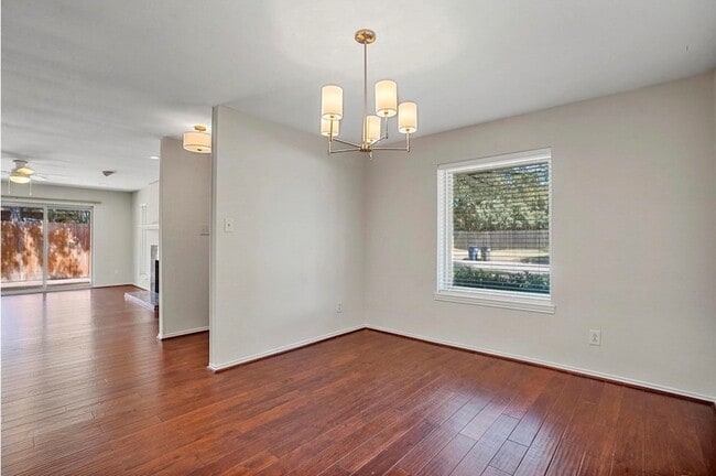 Building Photo - 4824 Darla Dr