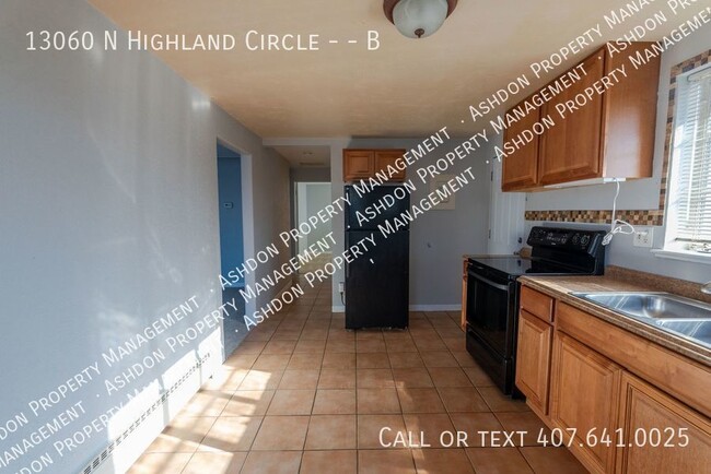 Building Photo - 2 Bed 1 Bath For Rent in Littleton!