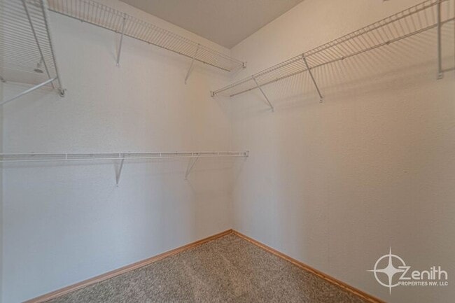 Building Photo - 8304 NE 158th Ave