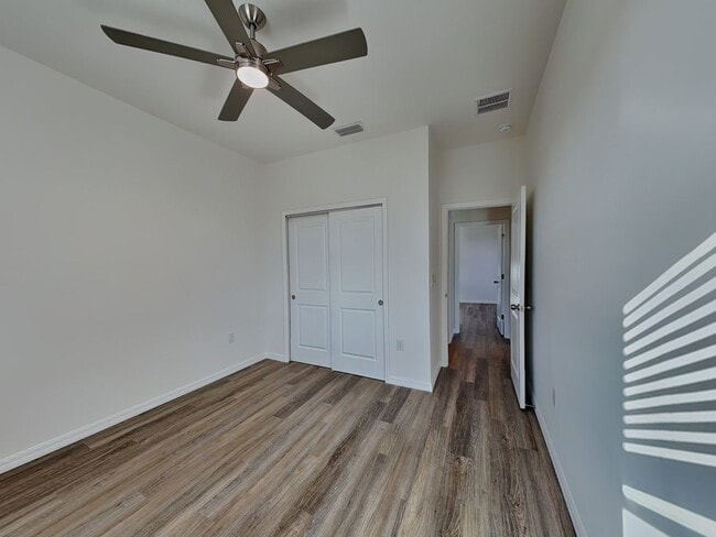 Building Photo - 23406 Racine Ave