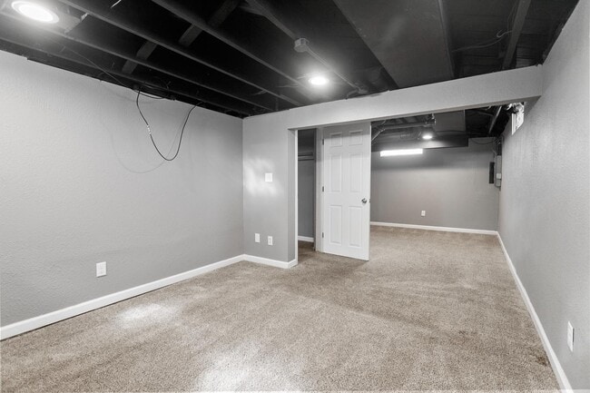 Building Photo - 5124 N 41st St