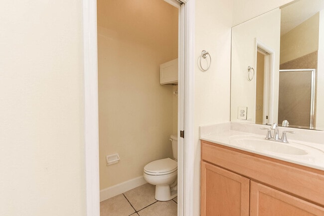 Building Photo - 4068 Gardenwood Cir