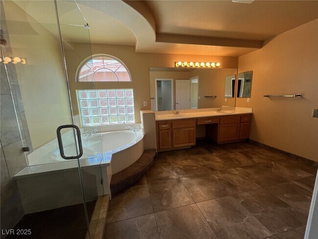 Building Photo - 8640 Castle Hill Ave