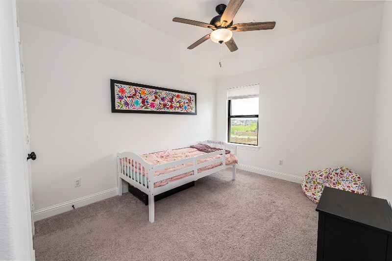 Building Photo - 279 Moonshadow Dr