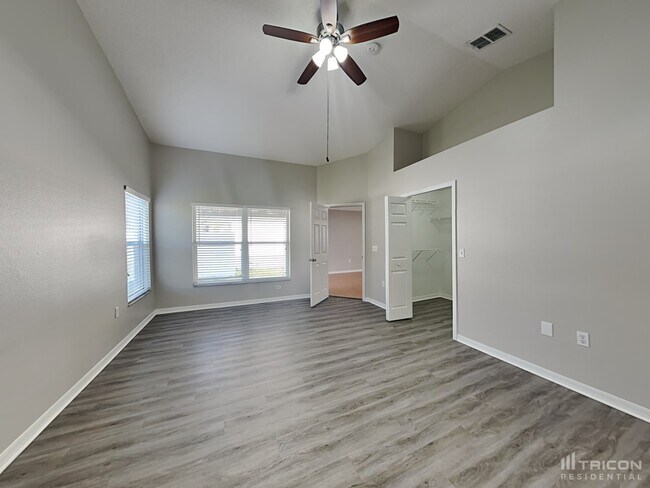 Building Photo - 14131 Colonial Spring Way