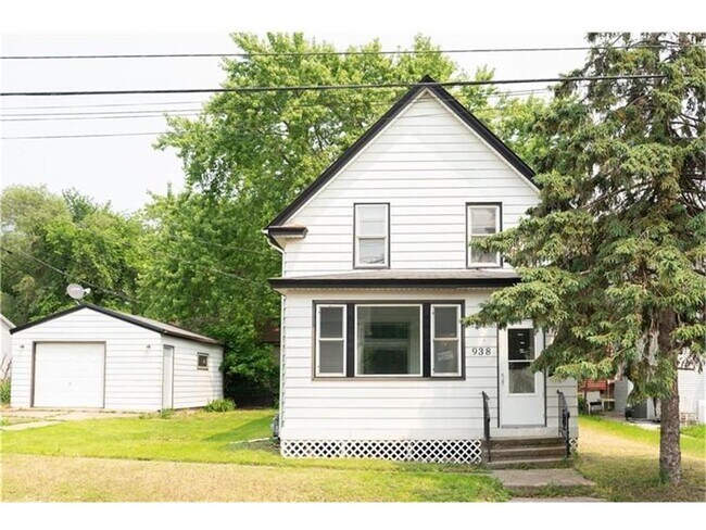 Primary Photo - 938 N Cypress St