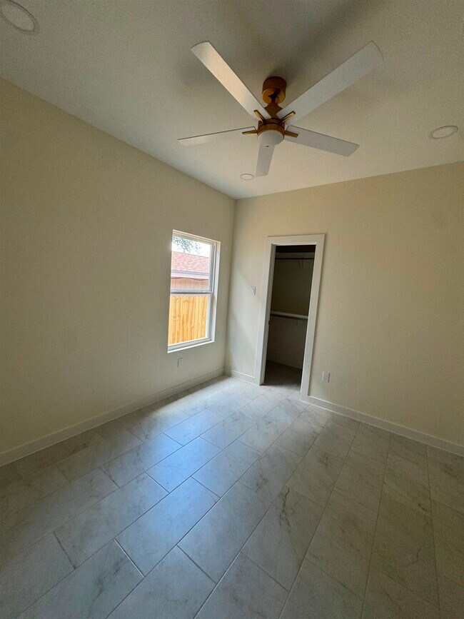 Building Photo - 3504 San Agustin Ave