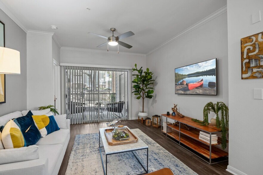 Building Photo - 12345 Lamplight Village Ave