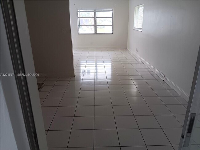 Building Photo - 7004 NW 67th Ave