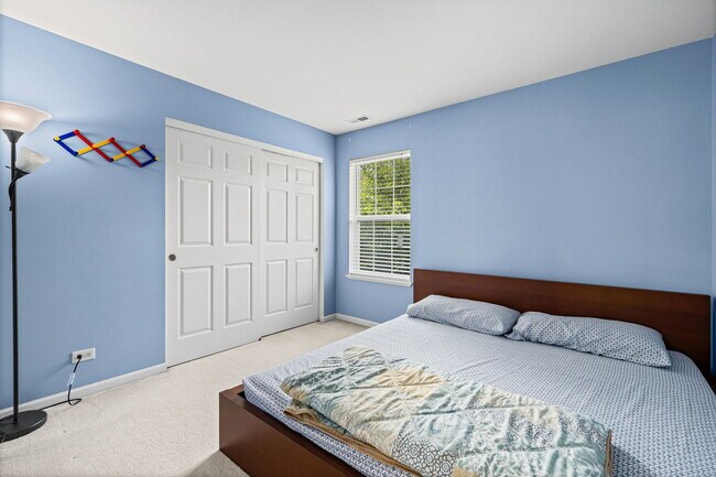 Building Photo - 126 Redmond Dr