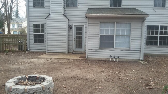 Building Photo - 1593 Winthrope Dr