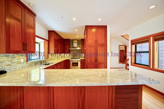 Building Photo - Modern Craftsman Home In Private and Seren...